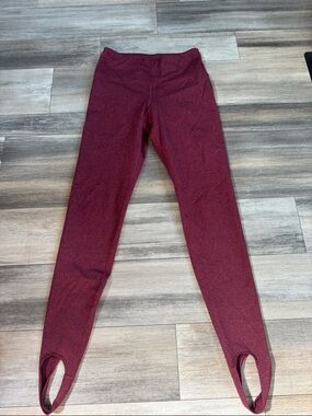 Cozy core Go-Dry Maroon Stirrup Leggings